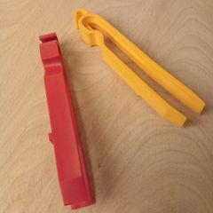 Darkroom print tongs