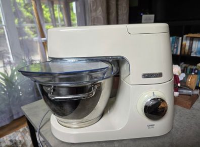 kenwood stand mixer