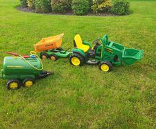 Electric ride on Tractor & Trailers