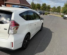 Toyota Prius +