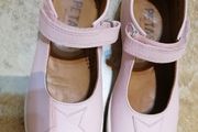 Petasil leather baby pink Mary Jane style shoes , size UK 1/ EU 33