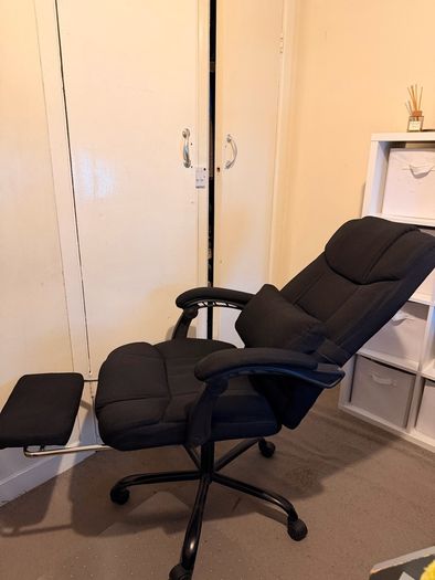 Office Chair with Lumbar Cushion and leg rest