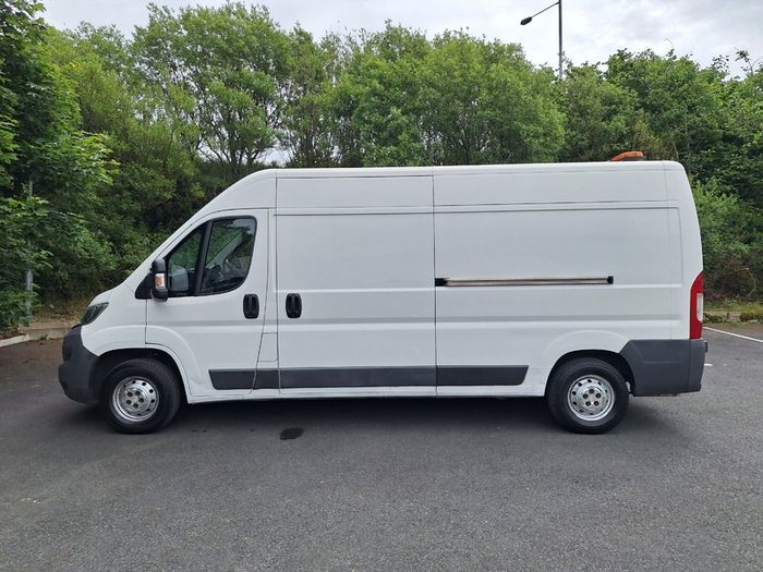 2017 Citroen Relay L3H2 Low Miles. No VAT