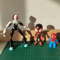 Spider-Verse Action Figure Lot  Gwen, Miles & Spider-Man