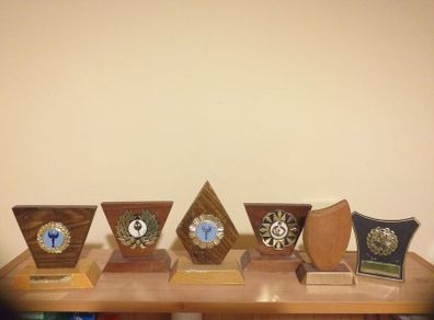 Plaques Pak.