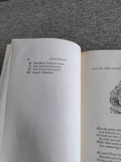 Alice in Wonderland by Lewis Carroll 1950's hardback in very good condition with signs of wear on the cover see photos FREE STANDARD POSTAGE INCLUDED