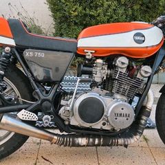 Yamaha XS 750 modified.