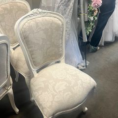 French style 4 dining chairs