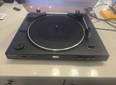 Pioneer PL-990 Fully Automatic Belt-Drive Turntable