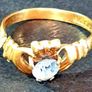 Vintage 9ct Gold Claddagh Ring - 1.6g (Cut Band) Image 7