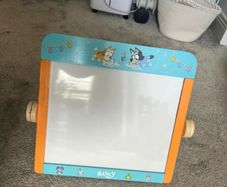 Bluey Whiteboard and Chalkboard