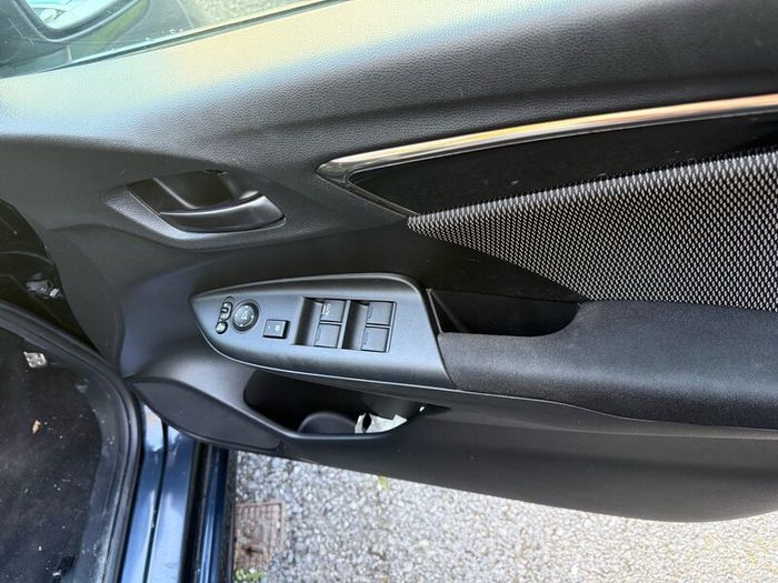 Honda fit 2018 low mileage high spec /Auto/ hybrid