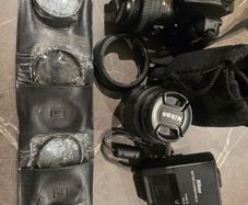 DSLR: Nikon D5300 + 18 55mm + Accessories