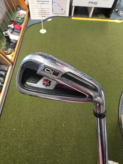 Wilson Staff D11 Irons