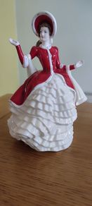 Lovely Royal Doulton Classics Victorian Christmas 8.5" Figurine Hn4675 Figure