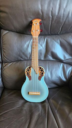 Ovation Applause Ukulele