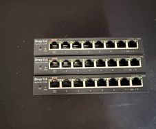 DrayTek VigorSwitch G1080  8 Port Gigabit Smart Switch