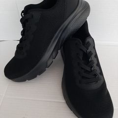 New Black runners
