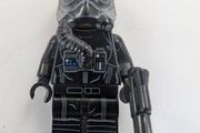 100% Lego Star Wars Minifigures - First Order Tie Pilot 75272 (3 lines helmet) sw0902