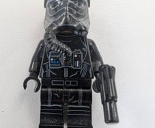 100% Lego Star Wars Minifigures - First Order Tie Pilot 75272 (3 lines helmet) sw0902