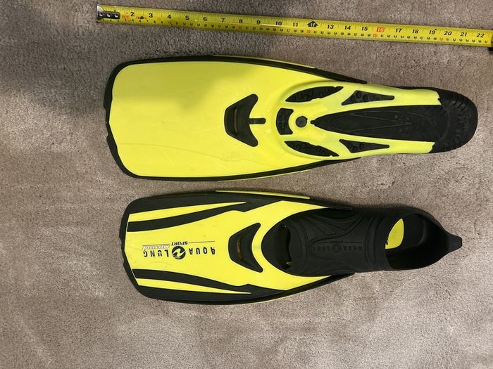 Snorkeling fins size 9-11