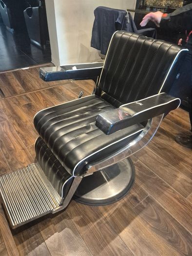 Barber chair