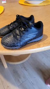 Sketchers Astro boots- Size 9 kids (New and never used)