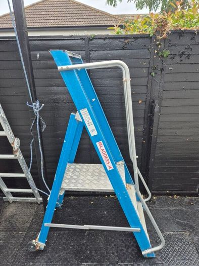 Podium Industrial foldup  construction podium ladder