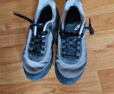 nike size 4 adult