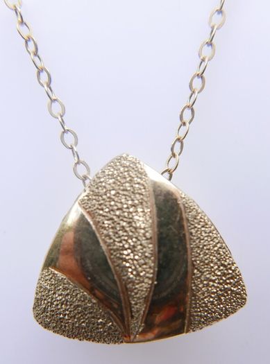 Vintage Solid 9K Gold 375 Pendant Necklace length 18" - 4,07g