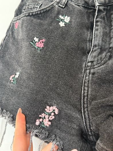 Denim&Co High Quality Denim Shorts S size; embroidery