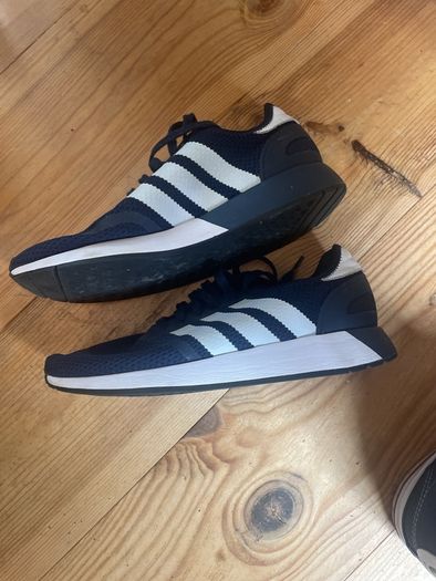 Adidas runners Size 9