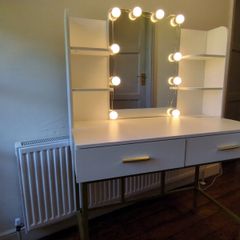 Dressing Table with LED Lights