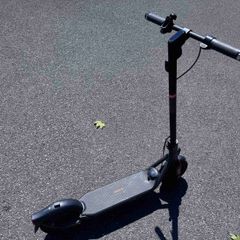Segway Ninebot F2 Scooter