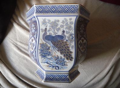 Vase, Plant pot holder