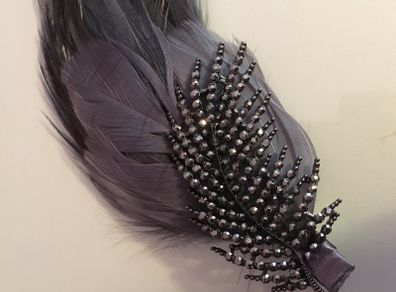 Vintage Style   Feather Hair Clip with Diamante Leaf Spine