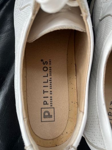 Ladies PITILLOS Winter white / cream wedged SOFT LEATHER Shoes boots Size 39 Uk 6. High Quality.  In really super condition