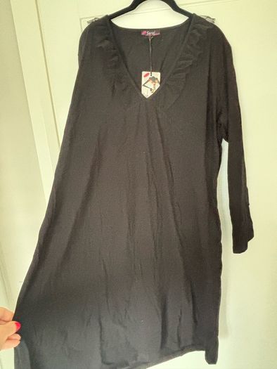 Brand new dress- size 16/18/20/22