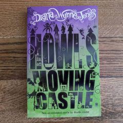 Howl's Moving Castle by Diana Wynne Jones, Age 10+