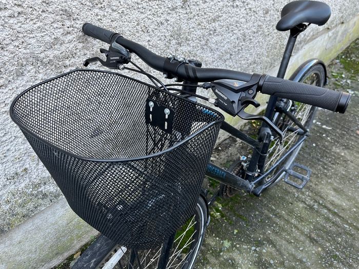Ridgeback City Bike with Basket and mud guards
