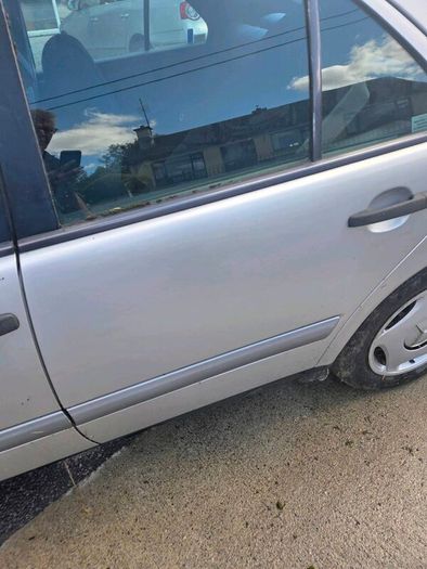 1997 Mercedes E200