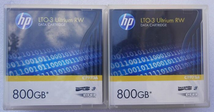 2x HP LTO-3 Ultrium RW Data Cartridge 800GB NOS