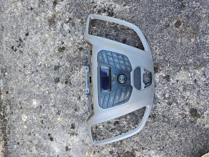 Ford Transit Radio