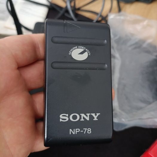 Vintage Sanyo VM-RZ1P Old Tapes Tape Premier Collection 8 mm Movie Video Camera Recorder Camcorder Japan cassette Handycam 8x Auto Focus