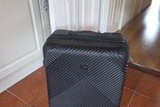 Medium suitcase