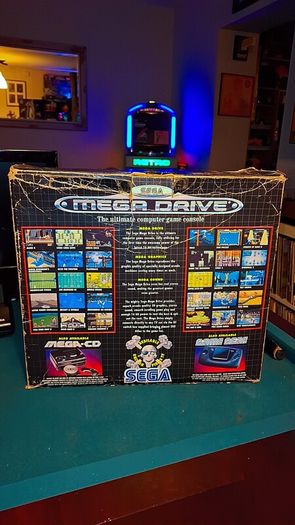 Sega Megadrive in original box.. tested and working perfect