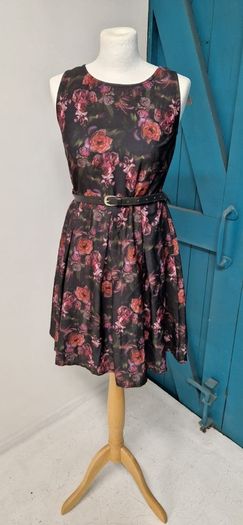 Brand new size 10 dress