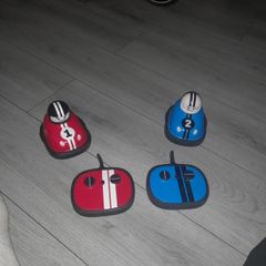Toy remote control bumper cars