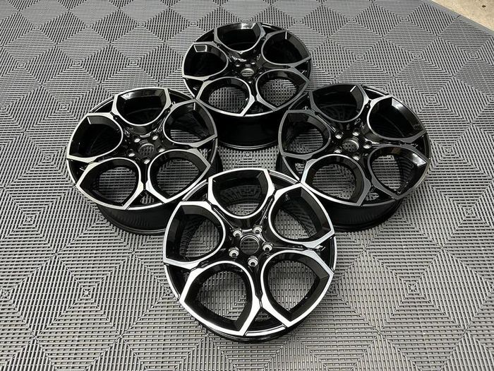 18 19" Inch Queenstown Style Alloy Wheels VW Golf MK5 MK6 MK7 MK8 Audi A3 Seat Caddy Skoda 5x112