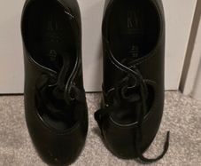 Tap shoes